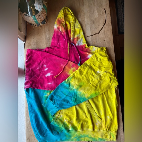 Wavy Tye Dye Hoodie - Picture 2 of 2